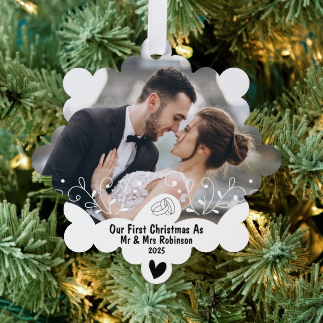 newlywed ornaments first married christmas (Insitu (Tree))