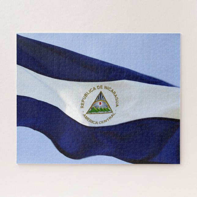 nicaraguan flag jigsaw puzzle (Horizontal)