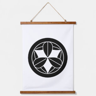 Nine bamboo leaves in circle hanging tapestry