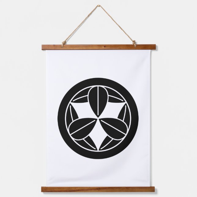 Nine bamboo leaves in circle hanging tapestry (Front)