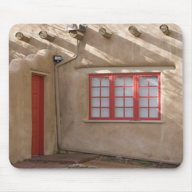 NM, New Mexico, Santa Fe, Canyon Road, legendary Mouse Mat (Front)