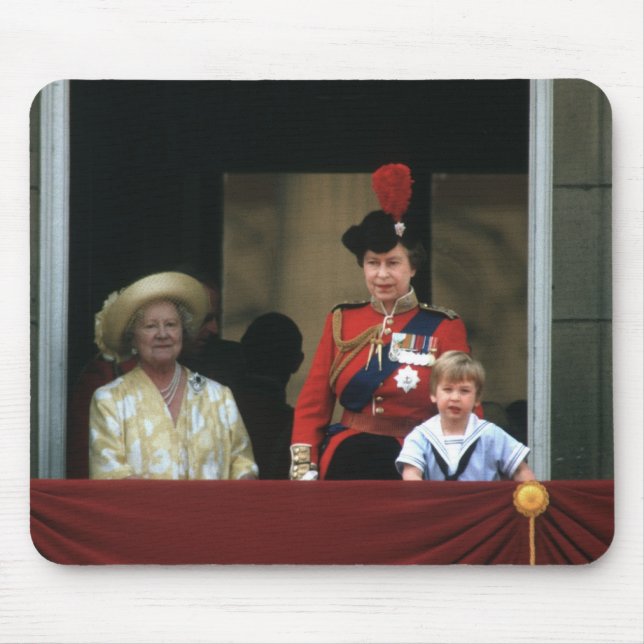No.19 Prince William Buckingham Palace 1985 Mouse Mat (Front)