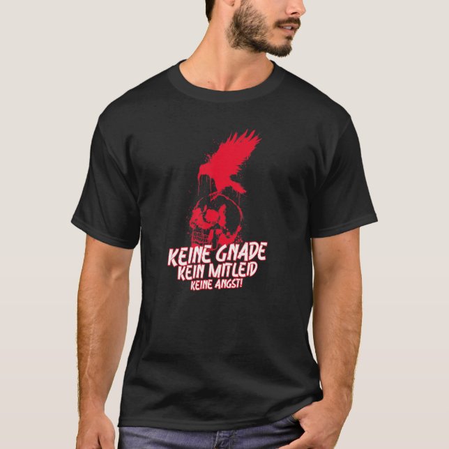 No mercy, no pain, no fear - never give up! T-Shirt (Front)