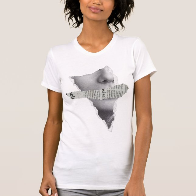 No News here.bw T-Shirt (Front)