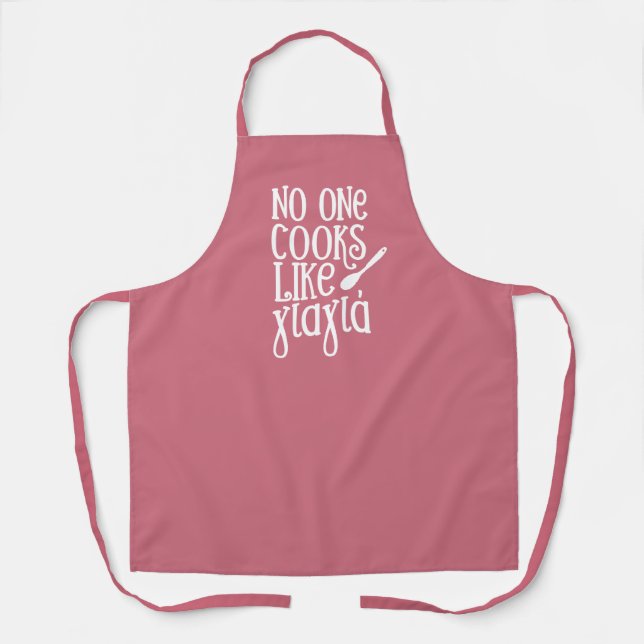 No one cooks like Yiayia Greek grandmother pink Apron (Front)