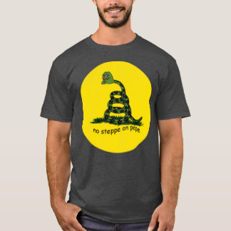 No steppe on Pepe No step on snek memes HD HIGH QU T-Shirt
