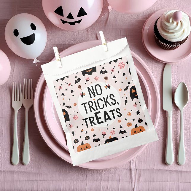 No Tricks, Just Treats | Cute Pastel Halloween  Favour Bags (Creator Uploaded)