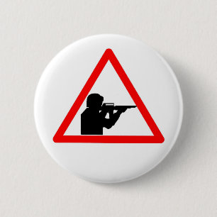 no-violence 6 cm round badge