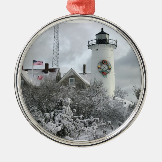 Nobska snow wreath ornament (Front)