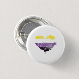 NONBINARY HEART 3 CM ROUND BADGE