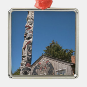 North America, Canada, Queen Charlotte Islands, 3 Metal Tree Decoration