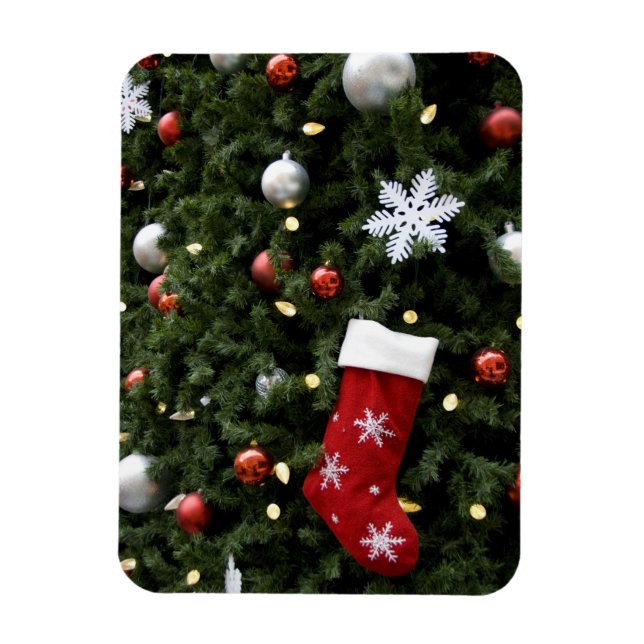 North America. Christmas decorations on tree. 5 Magnet (Vertical)