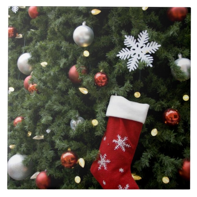 North America. Christmas decorations on tree. 5 Tile (Front)