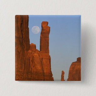 North America, U.S.A., Utah, Monument Valley, 2 15 Cm Square Badge