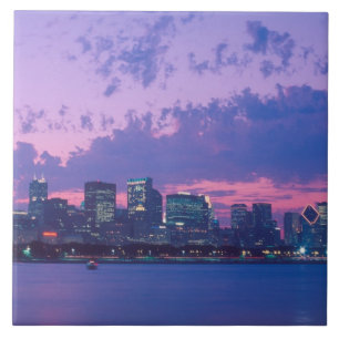 North America, USA, IL. Chicago skyline at dusk Tile