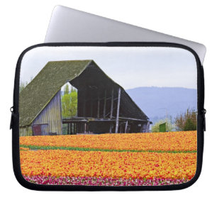 North America, USA, Washington, Skagit Valley. 2 Laptop Sleeve