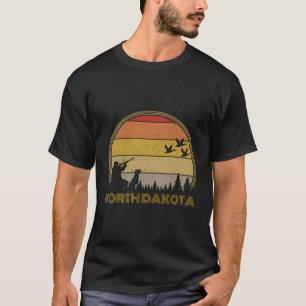 North Dakota Pheasant Hunter Bird Hunting Gift Sun T-Shirt