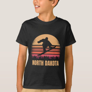 North Dakota Snowboarding Vintage Nd Boarder Retro T-Shirt