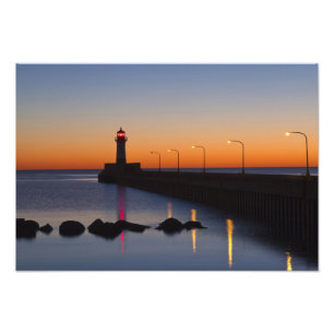 North pier Lighthouse in Duluth, Minnesota, Photo Print