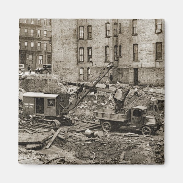 Northwest Crane and Shovel Contrsuction Tank Trac Magnet (Front)