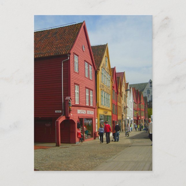 Norway, Bergen,painted houses on the waterfront Postcard (Front)