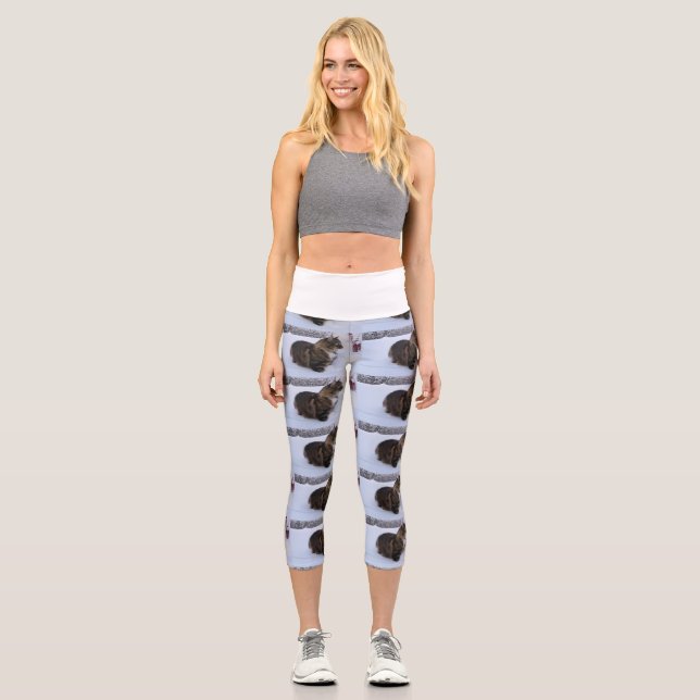 norwegian forest cat in snow capri leggings (Front)