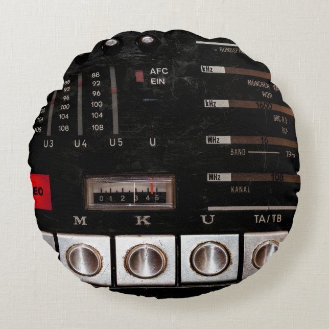 Nostalgic Radio: Stereo Button Display Round Cushion (Front)