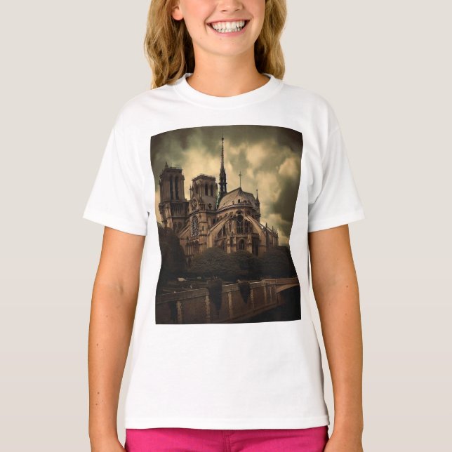 Notre Dame Cathedral Spier, Paris France T-Shirt (Front)