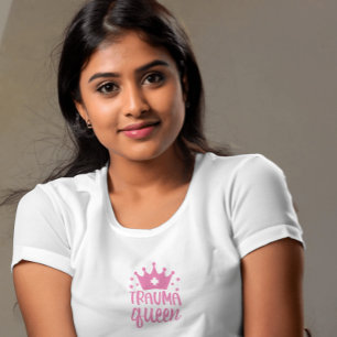 nurse gift pink minimalist queen T-Shirt