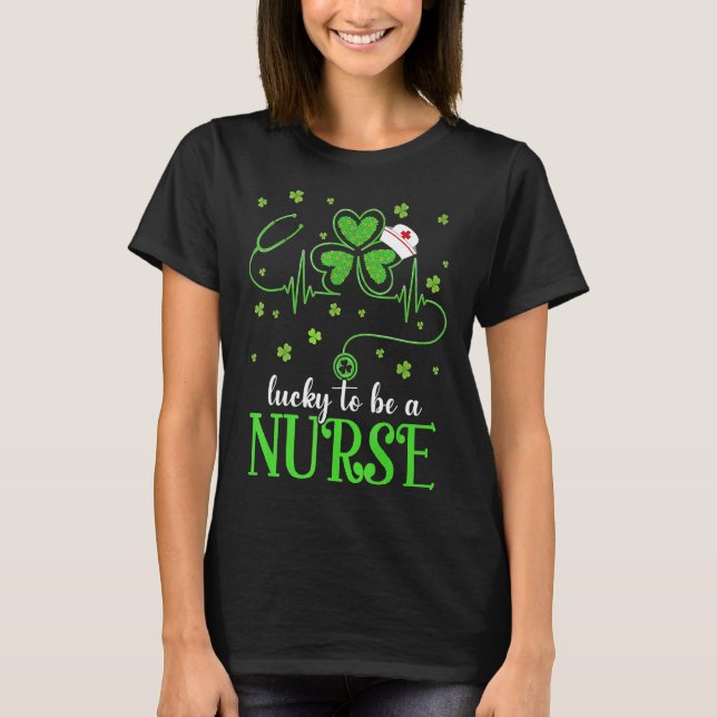 Nurse St Patrick's Day Lucky Nurse Shamrock Love N T-Shirt (Front)