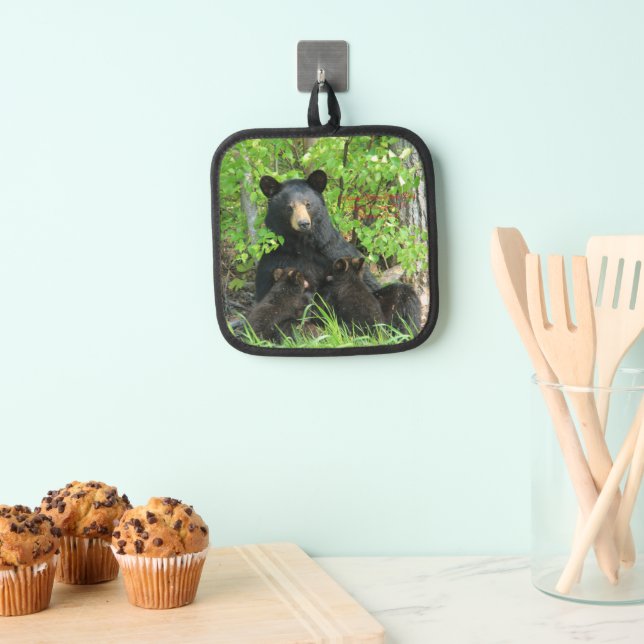 Nursing Black Bear and Twin Cubs Pot Holder (Insitu(Hanging))