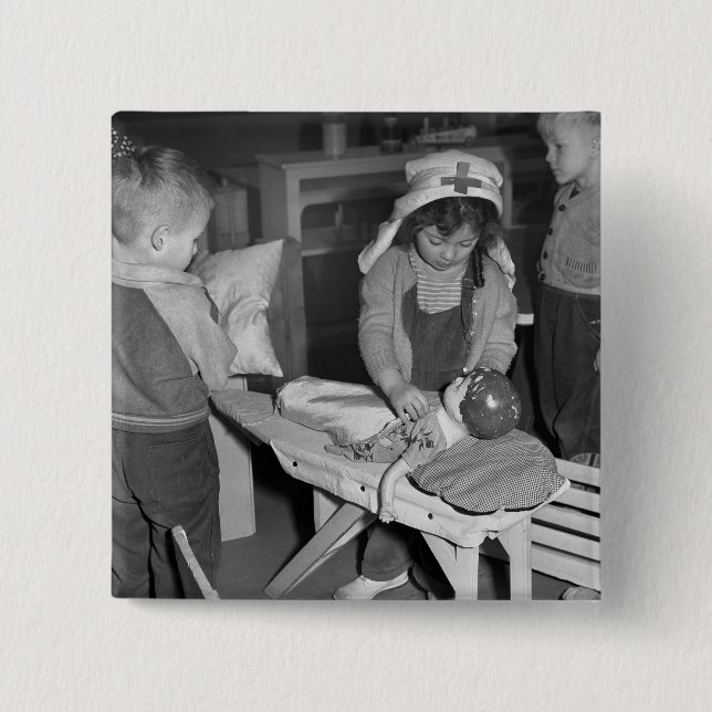 Nursing School: 1940s 15 Cm Square Badge (Front)