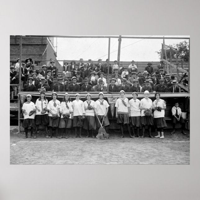 NY Female Giants Baseball, 1913 Poster (Front)
