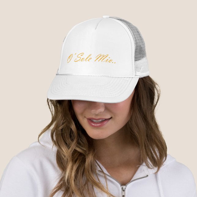 O Sole mio. Decorative gradient text. Trucker Hat (In Situ)