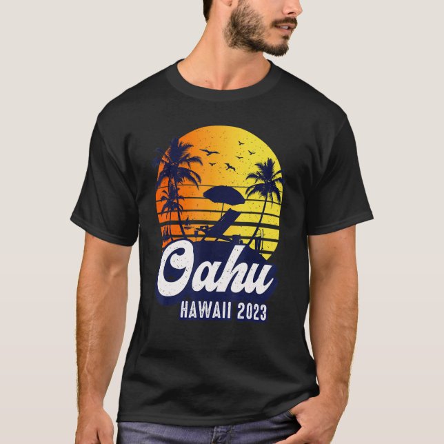 Oahu Hawaii 2023 Hawaiian Sunset Beach Retro T-Shirt (Front)
