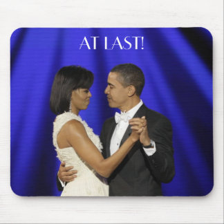 Obamas dance, AT LAST! Mouse Mat