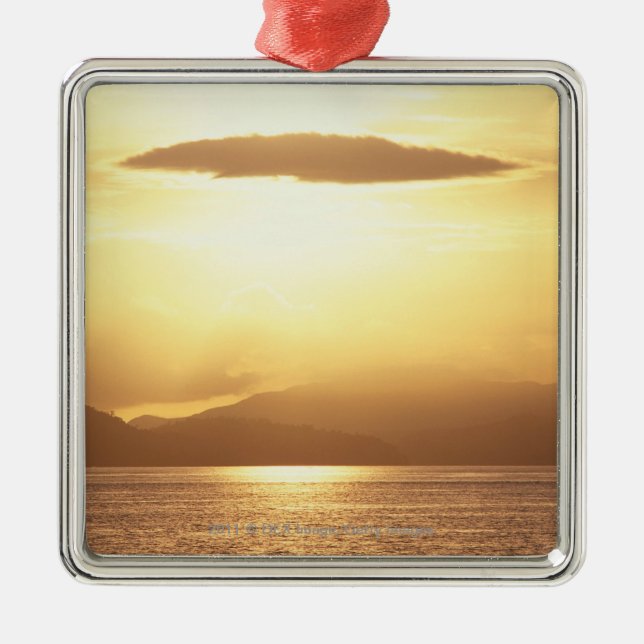 Ocean sunset metal tree decoration (Front)