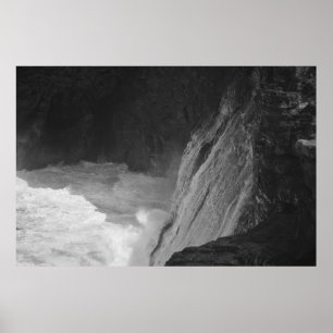 Ocean Waves at Kilauea Poster