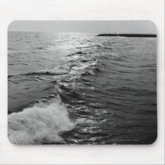 Ocean waves mouse mat