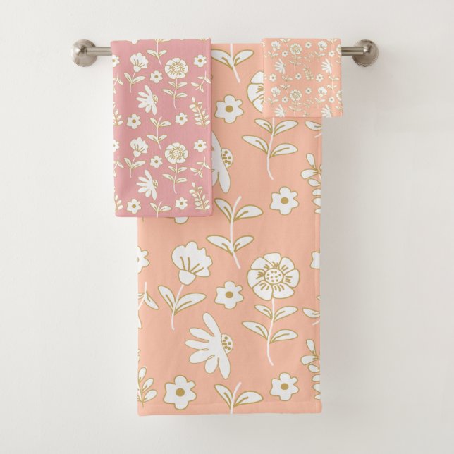 Ocher flowers towel set (Insitu)