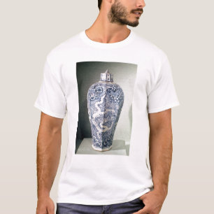Octagonal 'Mei- P'ing' vase with white T-Shirt