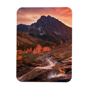 October Light on Headlight Basin Magnet