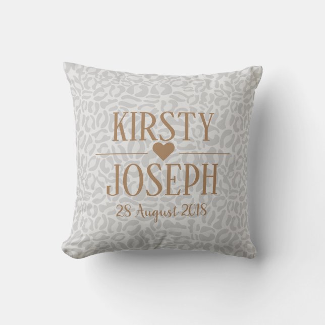 odern Classic Gold Wedding elegant Pattern Cushion (Front)