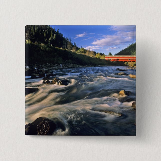 Office Covered Bridge the longest in Oregon at 15 Cm Square Badge (Front)