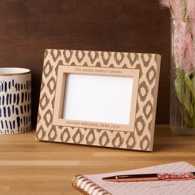 Ogee Pattern with Custom Text Etched Frames (Left)