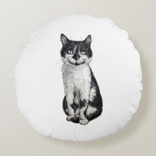 Ogie the cat round cushion