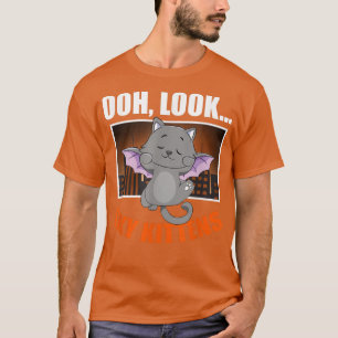 Oh Look Sky Kittens Funny Halloween Cat Bat Women  T-Shirt