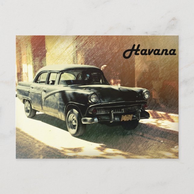 Old American car on the street in Havana postcard (Front)
