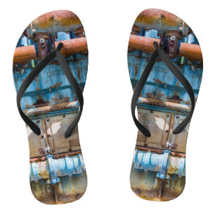 Old and rusty Atlas Imperial diesel engine at Inde Flip Flops