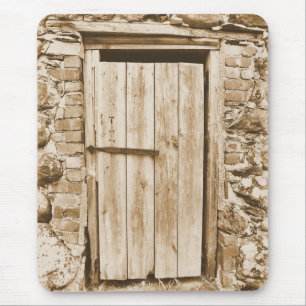 OLD BARN DOOR MOUSE MAT